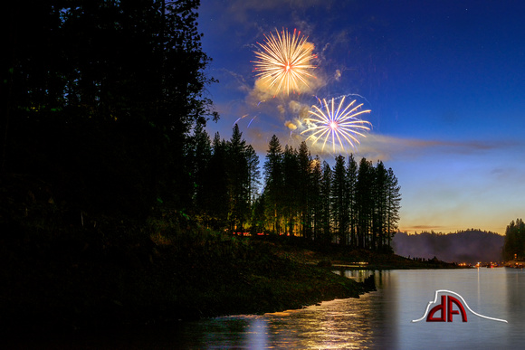 Stars and Stripes – Bass Lake 4th of July Fireworks