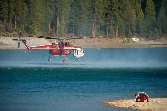 Teamwork - Helicopters Battle Bass Lake Forest Fire
